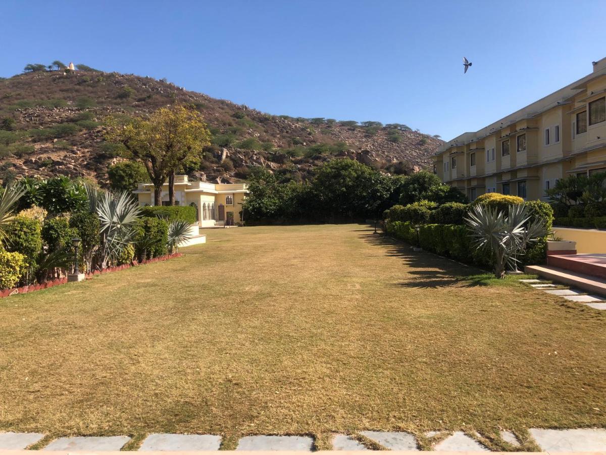 Hotel Raj Bagh Palace Dzsaipur Kültér fotó